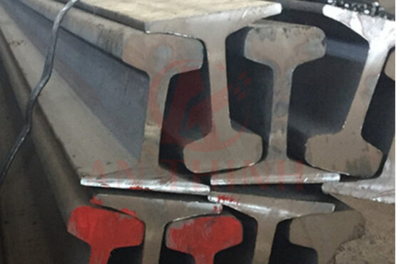 Hướng dẫn chọn ray cầu trục phù hợp theo tải trọng và khẩu độ