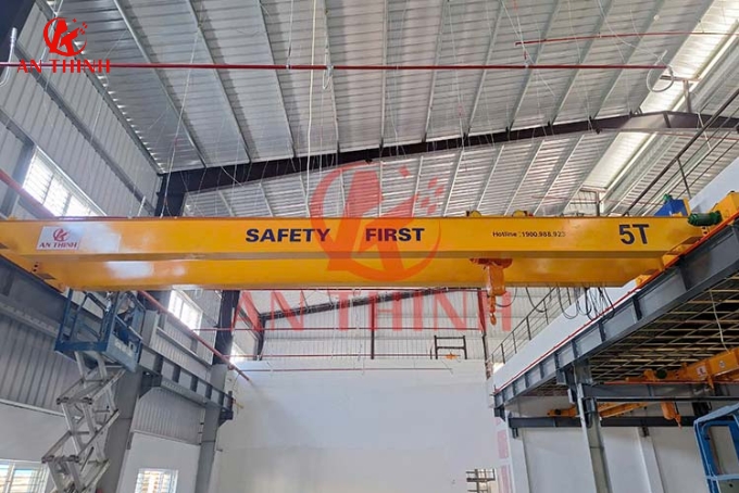 Tổng quan về biến tần cầu trục và vai trò trong vận hành