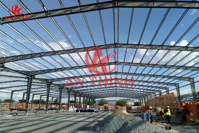 Tổng quan về nhà thép tiền chế trong xây dựng hiện đại
