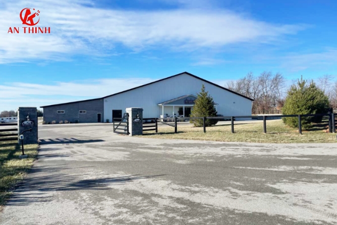 Lý do nhà thép tiền chế phù hợp với trang trại & nông nghiệp công nghệ cao