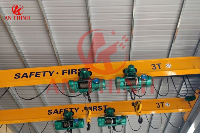 Tủ điều khiển và nguồn điện