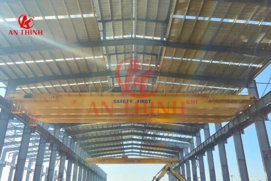Ứng dụng cầu trục trong kho bãi