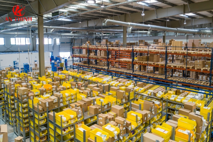 Ưu điểm khi sử dụng nhà thép tiền chế cho kho & trung tâm phân phối