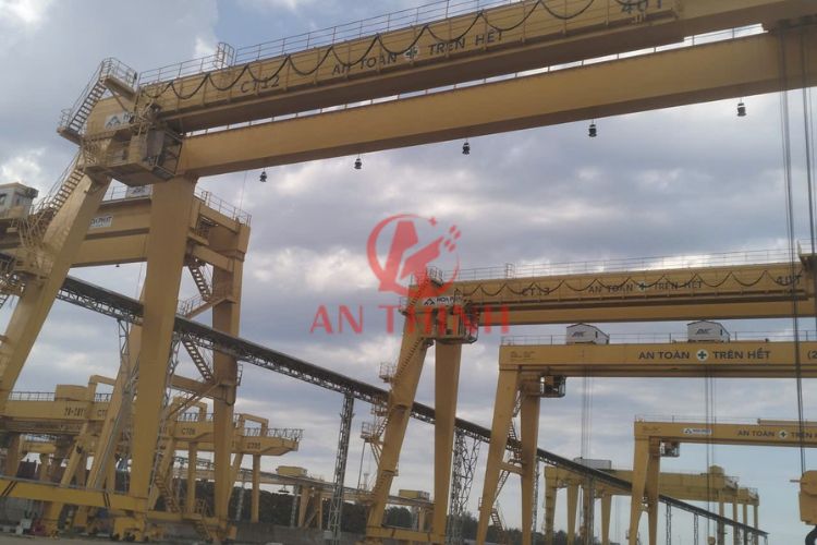 Cận cảnh tổ hợp cổng trục 40 tấn do An Thịnh triển khai