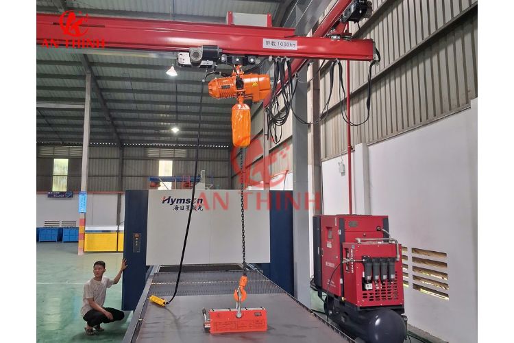 Cận cảnh kết cấu ray treo trần KBK định mức 1000kg thiết kế tối ưu theo mặt bằng nhà xưởng